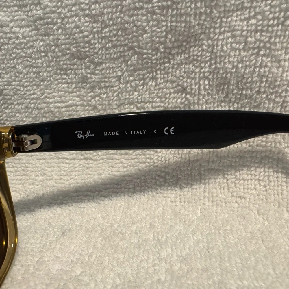 Ray-Ban New Wayfarer Bicolor Sunglasses - Picture 6 of 10